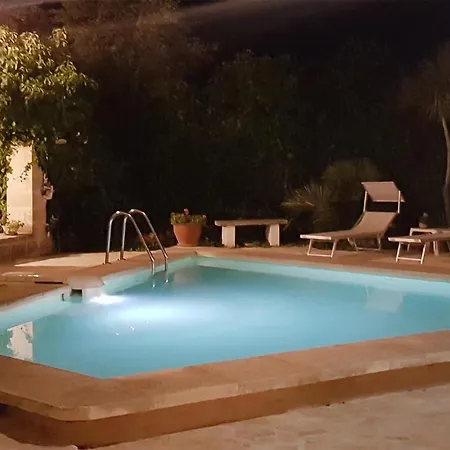 Casal Del Borgo 6 Ostuni